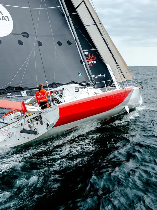 Oliver Heer (Oliver Heer Ocean Racing) termine 25ème IMOCA dans la Transat CIC "J'ai vécu un cauchemar".
