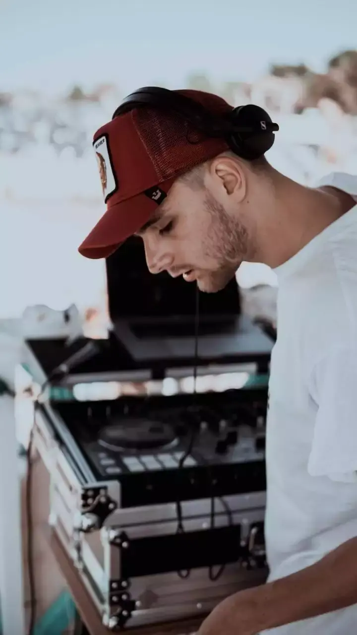 DJ YEPPER